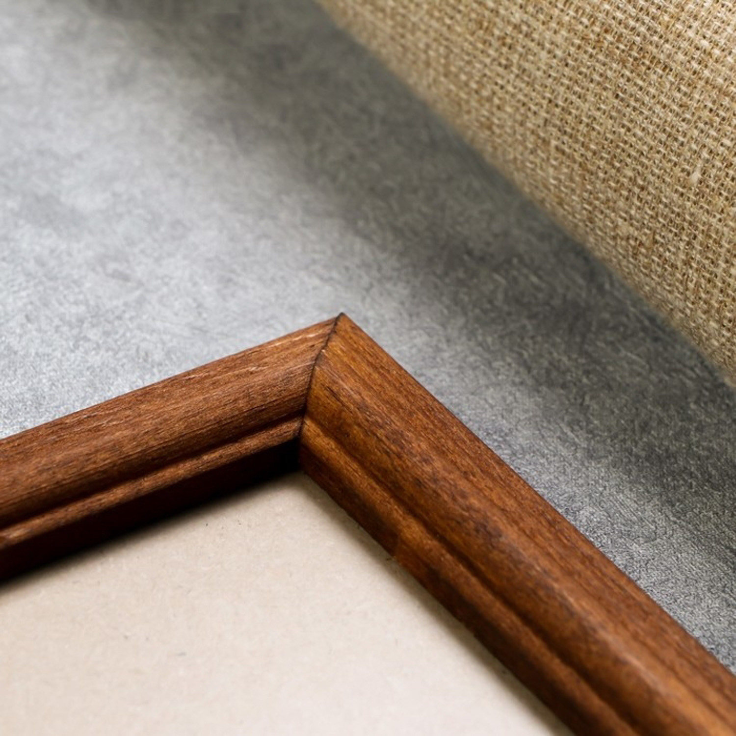 Фоторамка  дерево 30х42 см орех, МИКС (пластиковый экран) 4372299