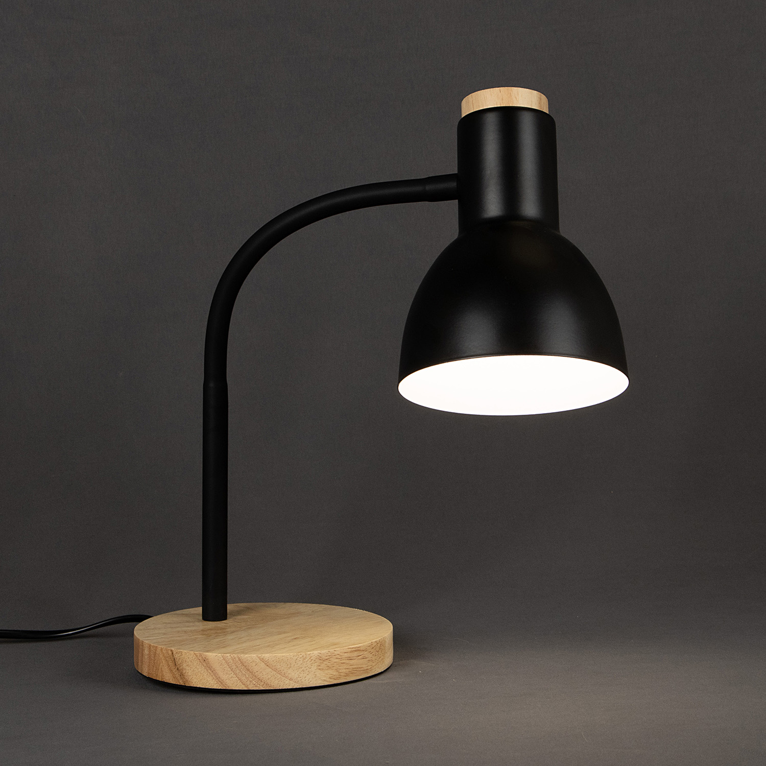 Светильник настольн. Старт СТ84 черный 40Вт Е27 220В   *1/16 Светильник настольн. Старт СТ84 черный 40Вт Е27 220В   *1/16