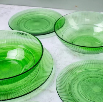 Тарелка стекло Luminarc "Louise Chartreuse" мелк. d25см Зеленый прозрачный O0486 *18 Тарелка стекло Luminarc "Louise Chartreuse" мелк. d25см Зеленый прозрачный O0486 *18