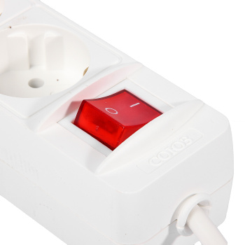 Удлинитель 3 розетки 5м с/з выкл ПВС 3*0,75мм2 10А мощ.нагр 2200Вт Союз 481S-7305 *1/40